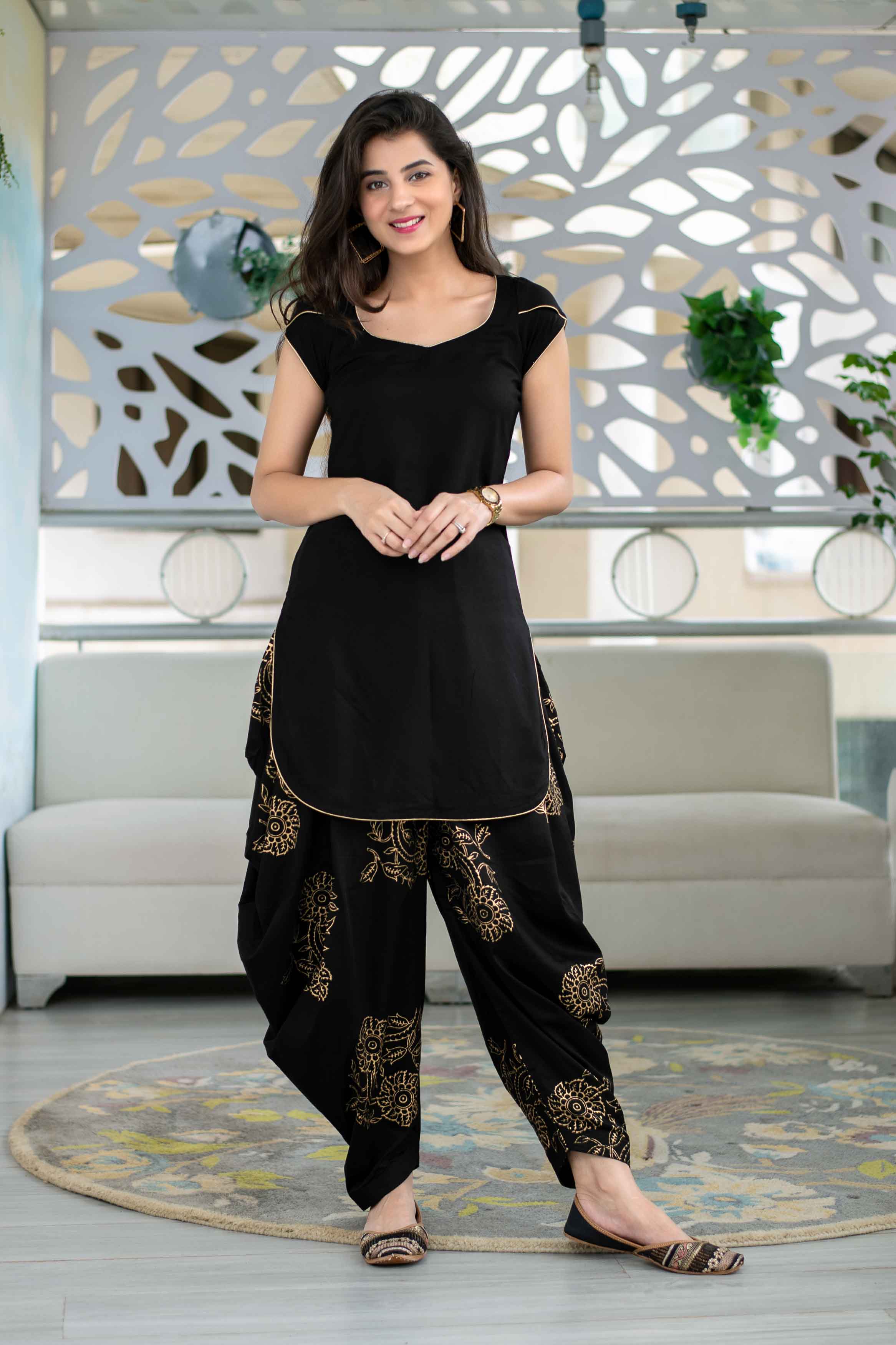 Women's Black Rayon Block Printed Round Neck Kurta Set