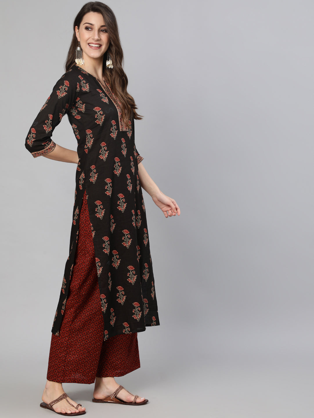 Women's Black and Maroon Floral Printed Straight Kurta With Palzzo And Dupatta