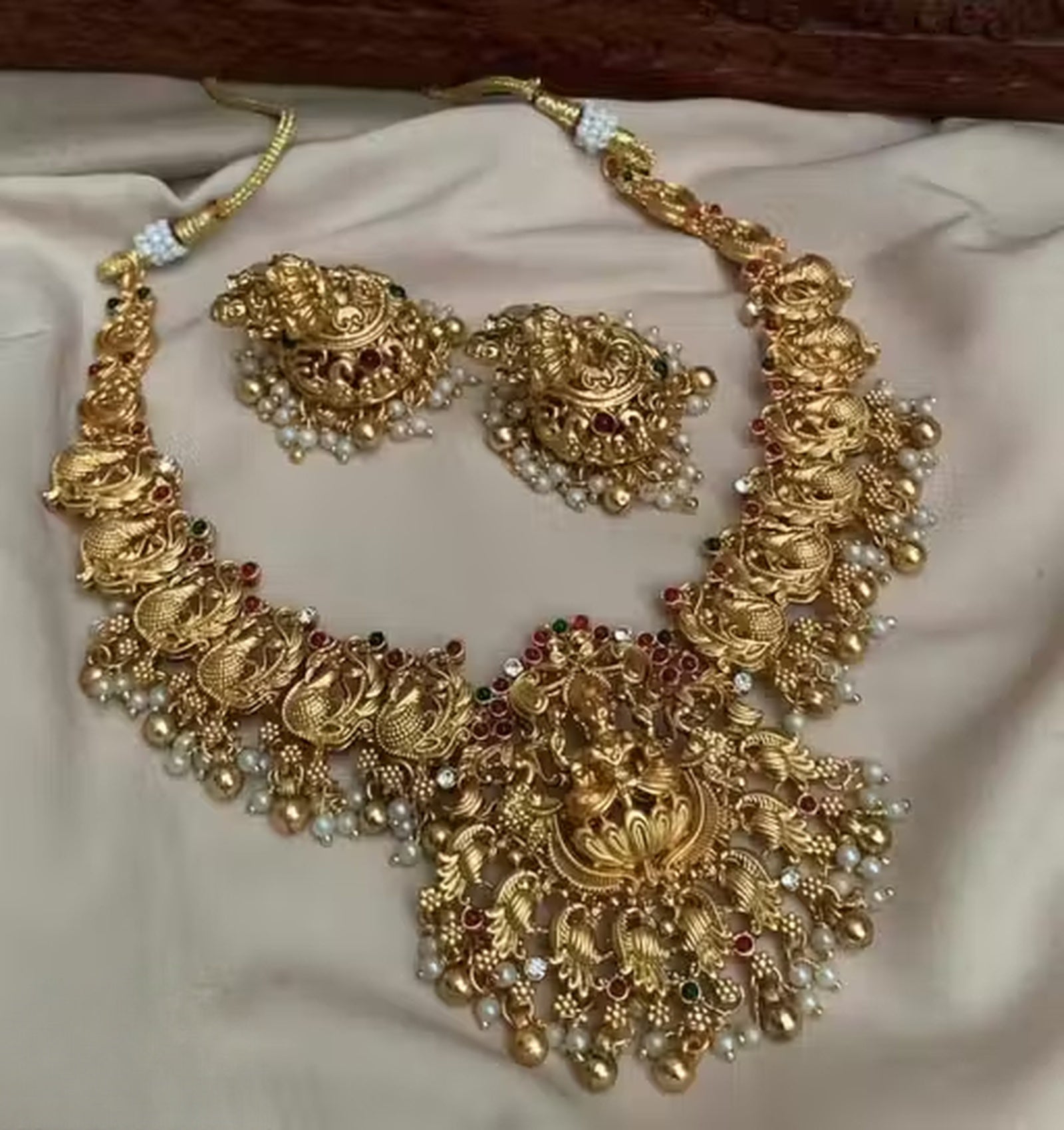 Color_Gold