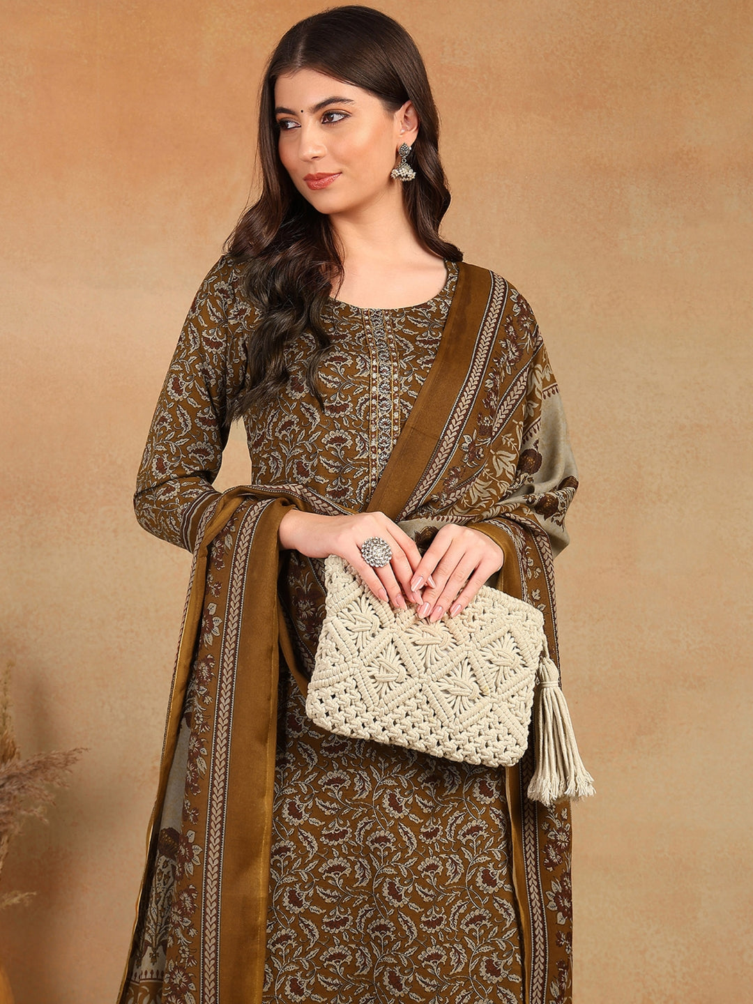 Color_Brown